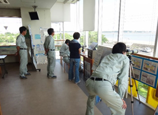 野鳥観察館・藤前活動センター 見学